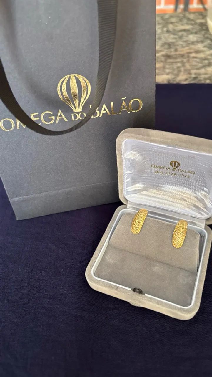 Brinco de ouro 18k à venda 