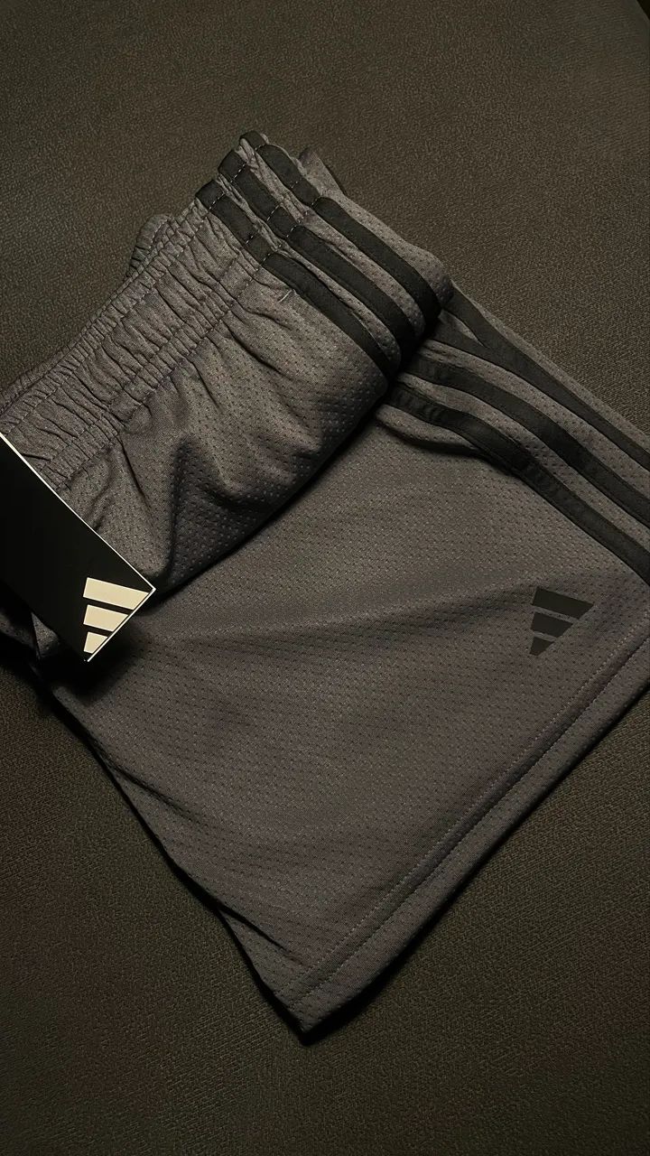 Bermuda adidas