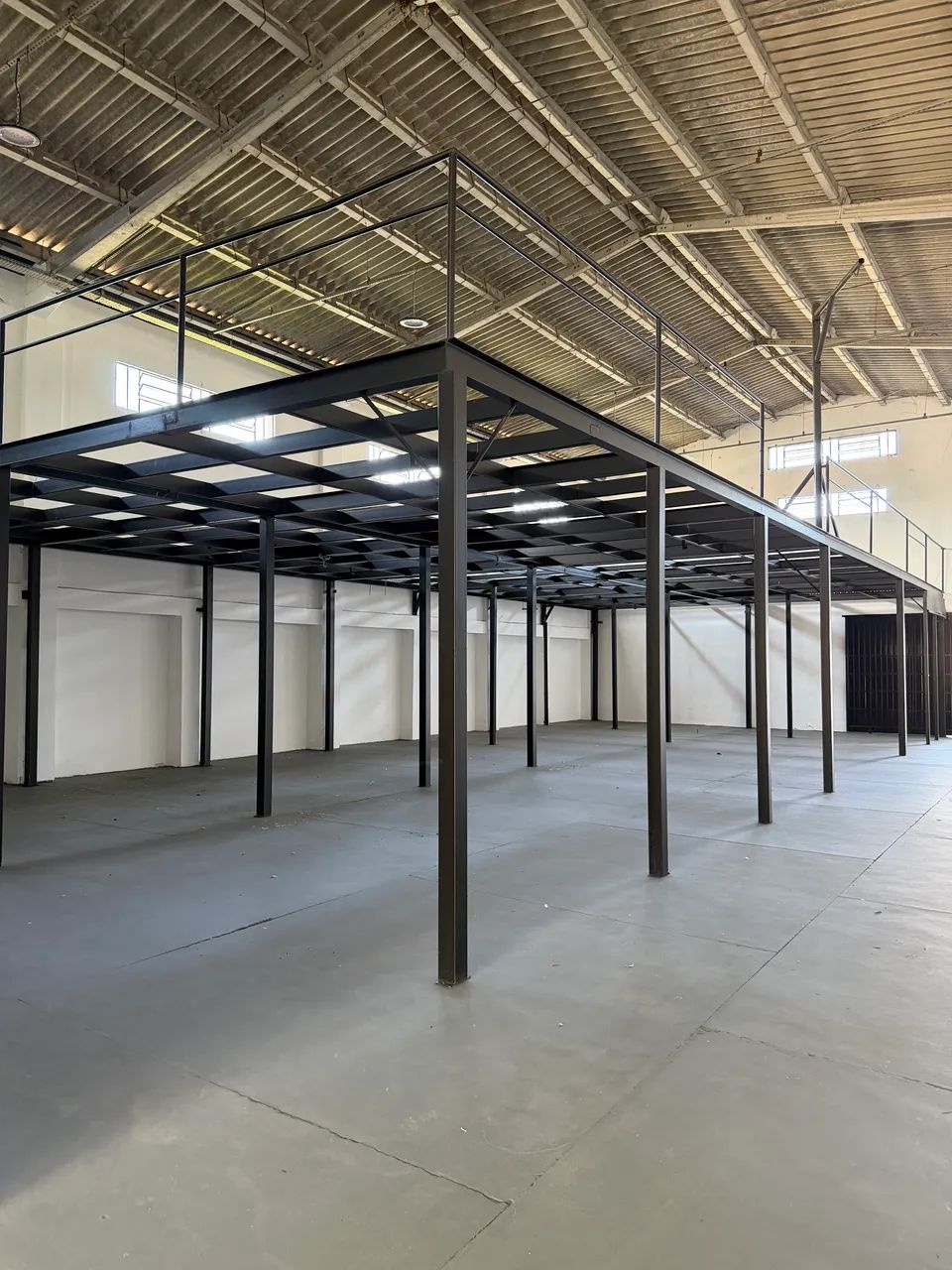 Mezanino Metálico 136m² Industrial | Desmontado | Alta Resistência  - Foto 2