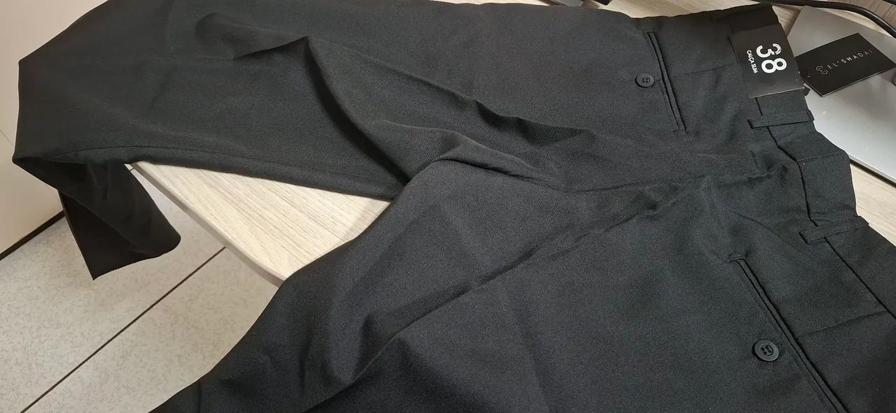 Calça Social preta n° 38 e 40