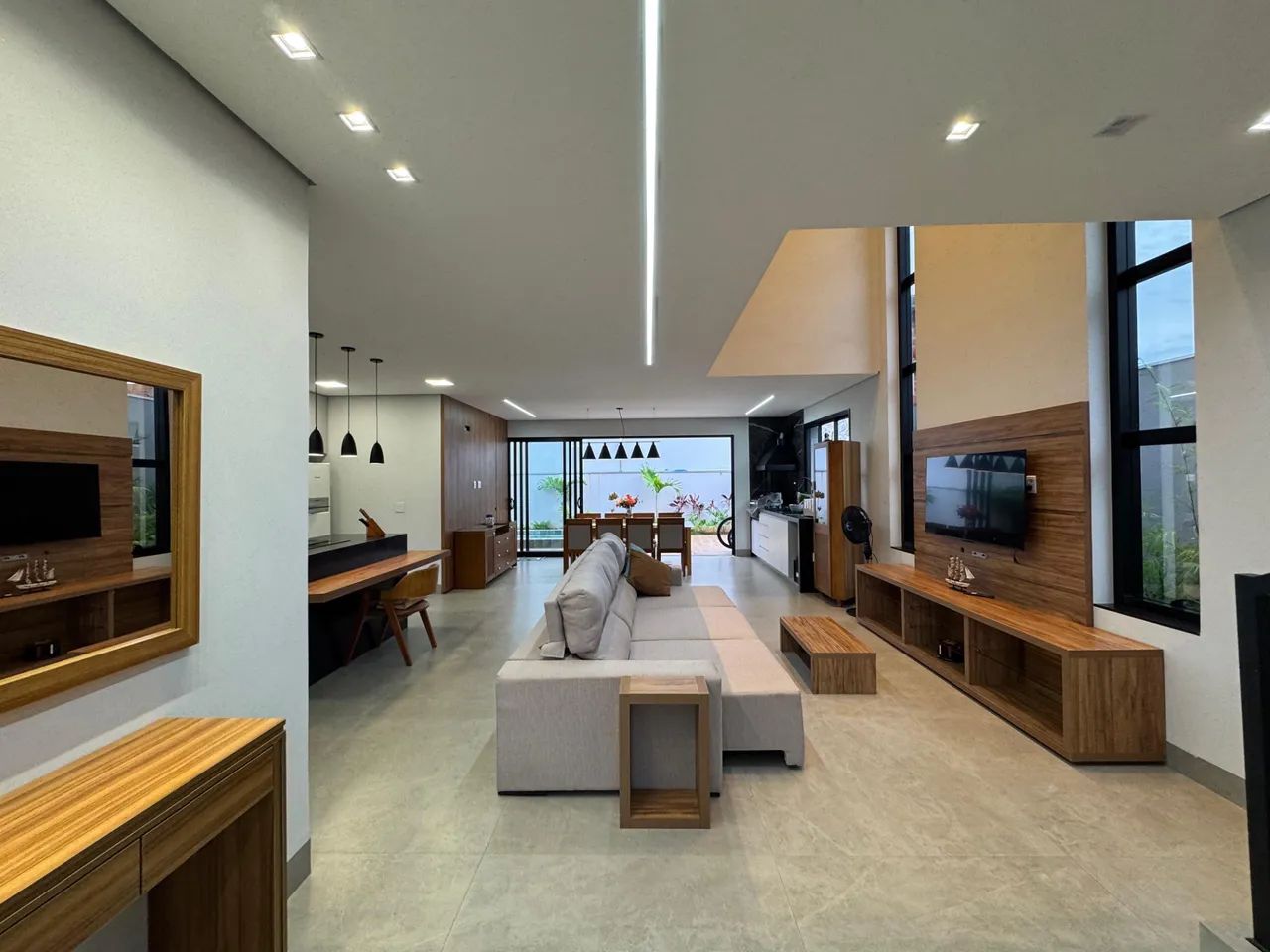 Casa moderna, sofisticada e completa, com vista panorâmica para a Serra do Mel - Condomíni - Foto 2