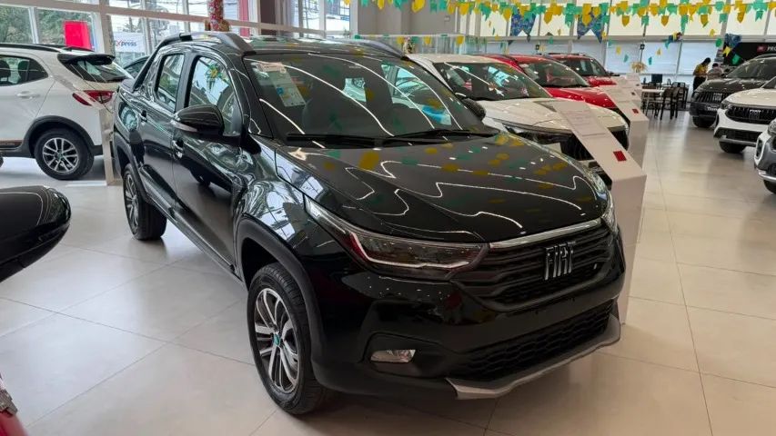 Fiat Strada Volcano 1.3 Flex 8V CD 2027 - Foto 4