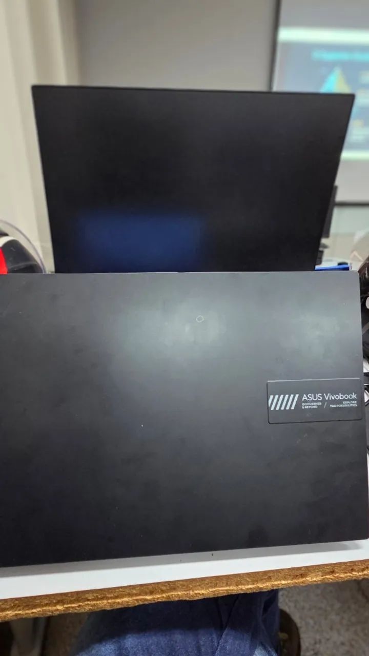 Notebook ASUS AMD Ryzen 5 7520U, 8GB RAM, 1TB SSD - Foto 3