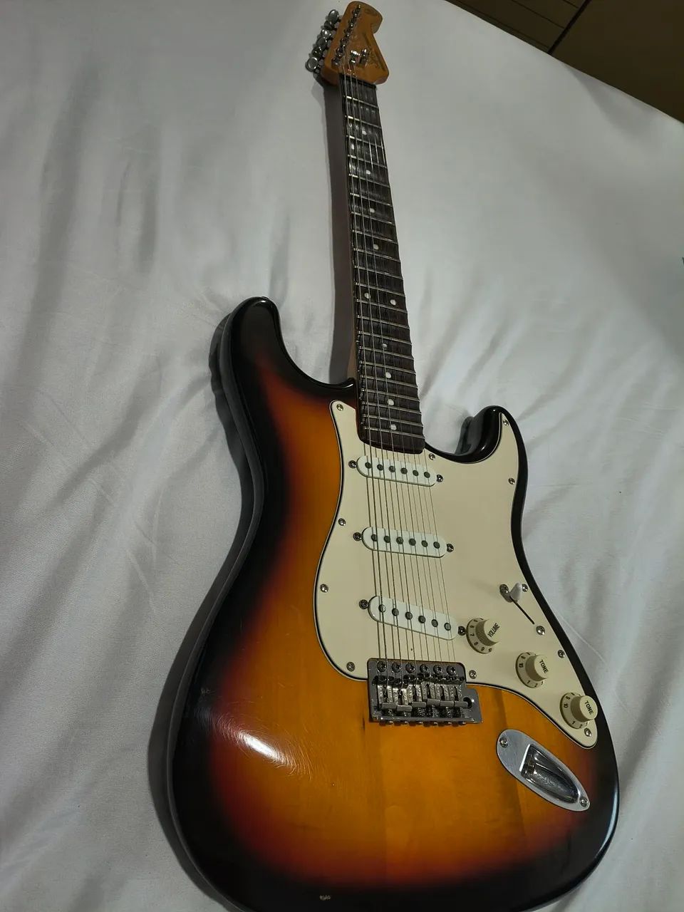 Guitarra sx stratocaster