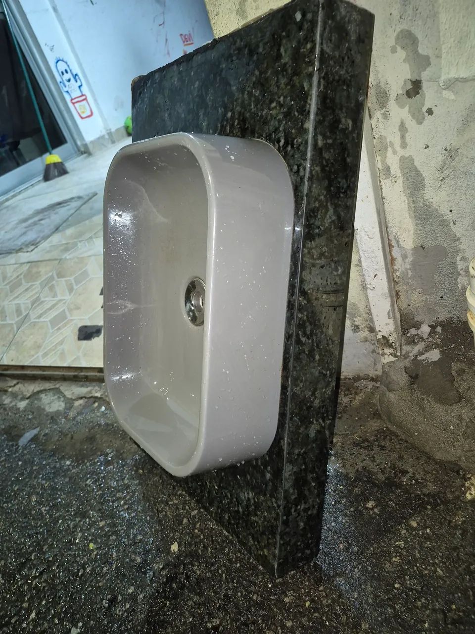 Vendo Pia de mármore 65163264586371121