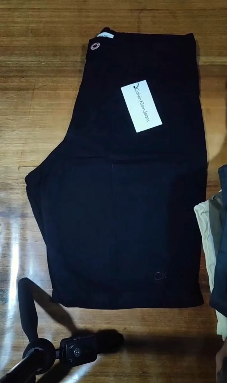 Bermudas Sarja *Calvin Klein*   - Foto 4