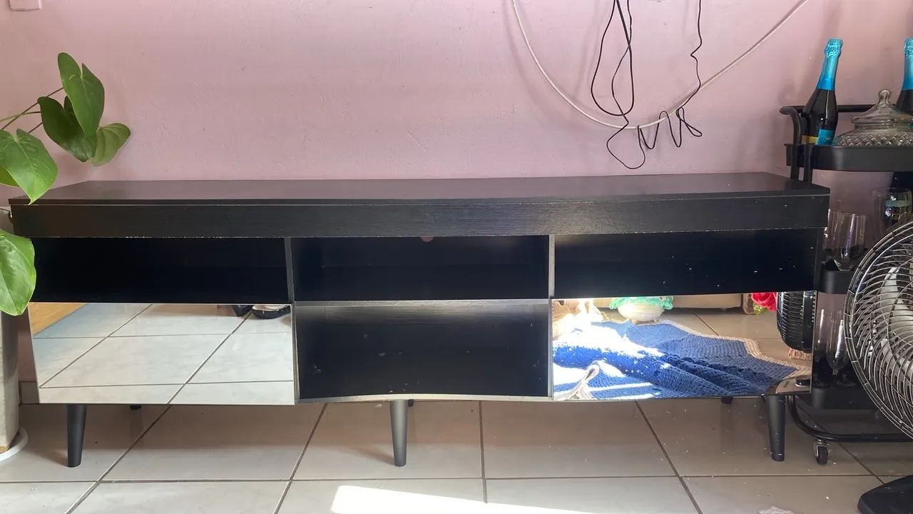 Vende-se o rack e esse ventilador 