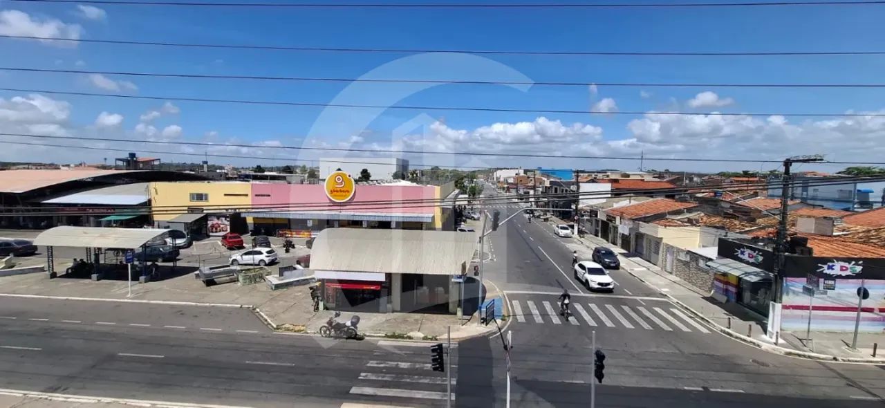 Mega Oportunidade Dupla: Casa Ampla com 8 Quartos e Ponto Comercial Térreo! - Foto 2
