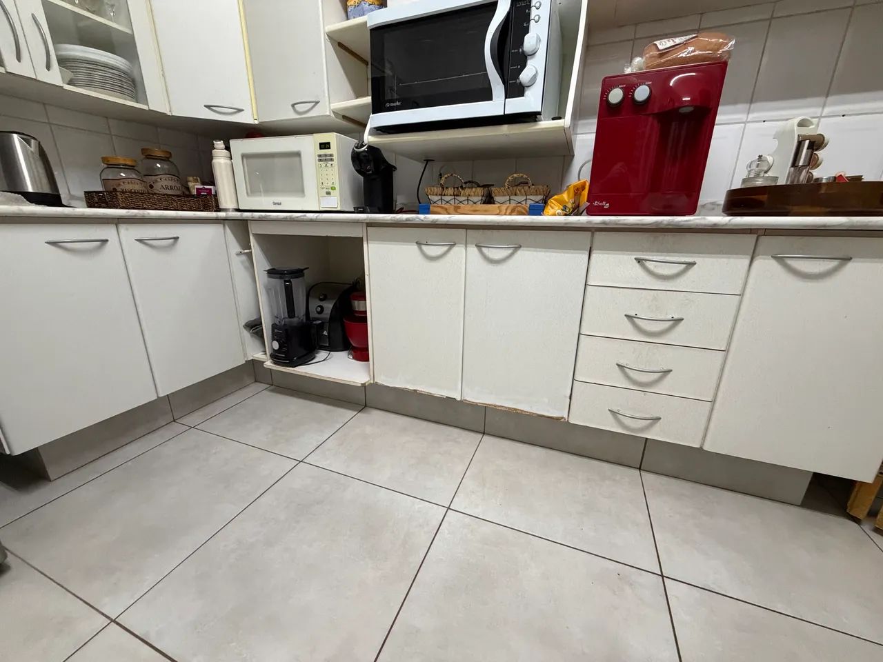 Conjunto de armários de cozinha + mesa de parede  - Foto 4
