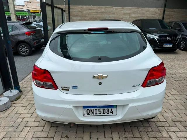 Chevrolet Onix JOY Hatch 1.0 8V Flex Mec. 4P 2018 - Foto 5