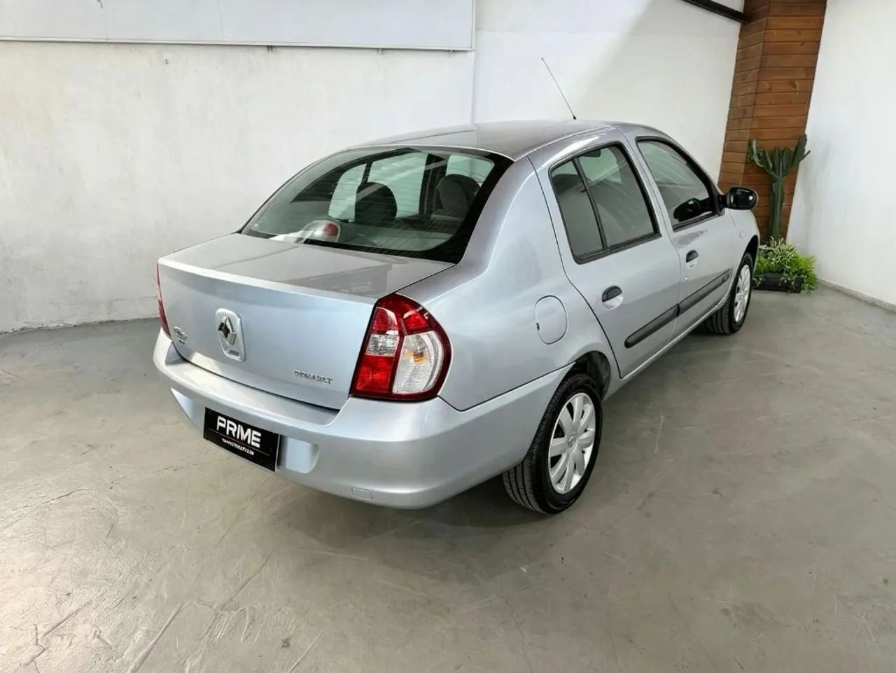 Renault Clio Expression Hi-flex 1.0 16V 5P 2006 - Foto 2