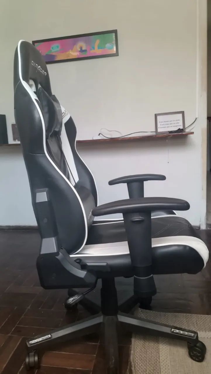 Cadeira Gamer DXRacer, em ótimo estado e com peças de reposição - Foto 5