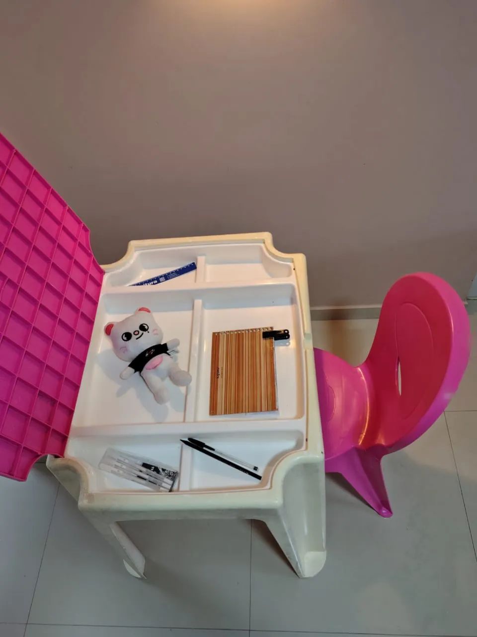 Mesa com cadeira infantil - Foto 3