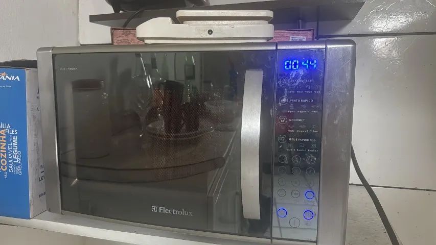 Vende se microondas Electrolux 