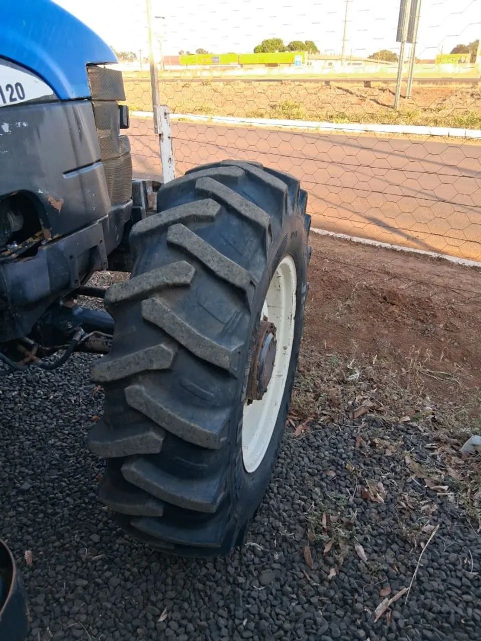 Trator Tm 120 ano 2000 - Foto 5