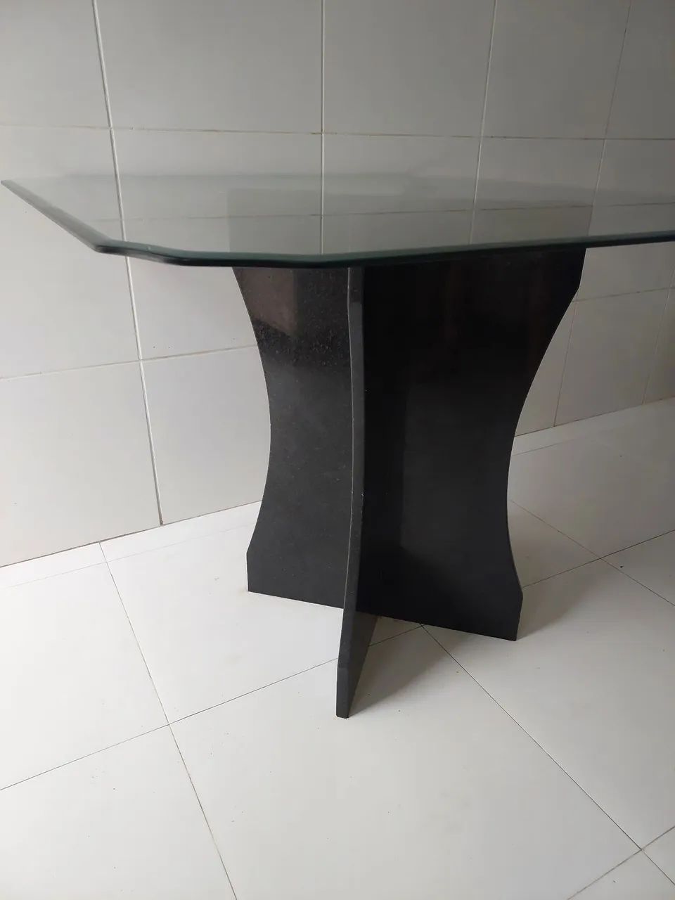 Mesa cozinha tampo de vidro, base granito. - Foto 3