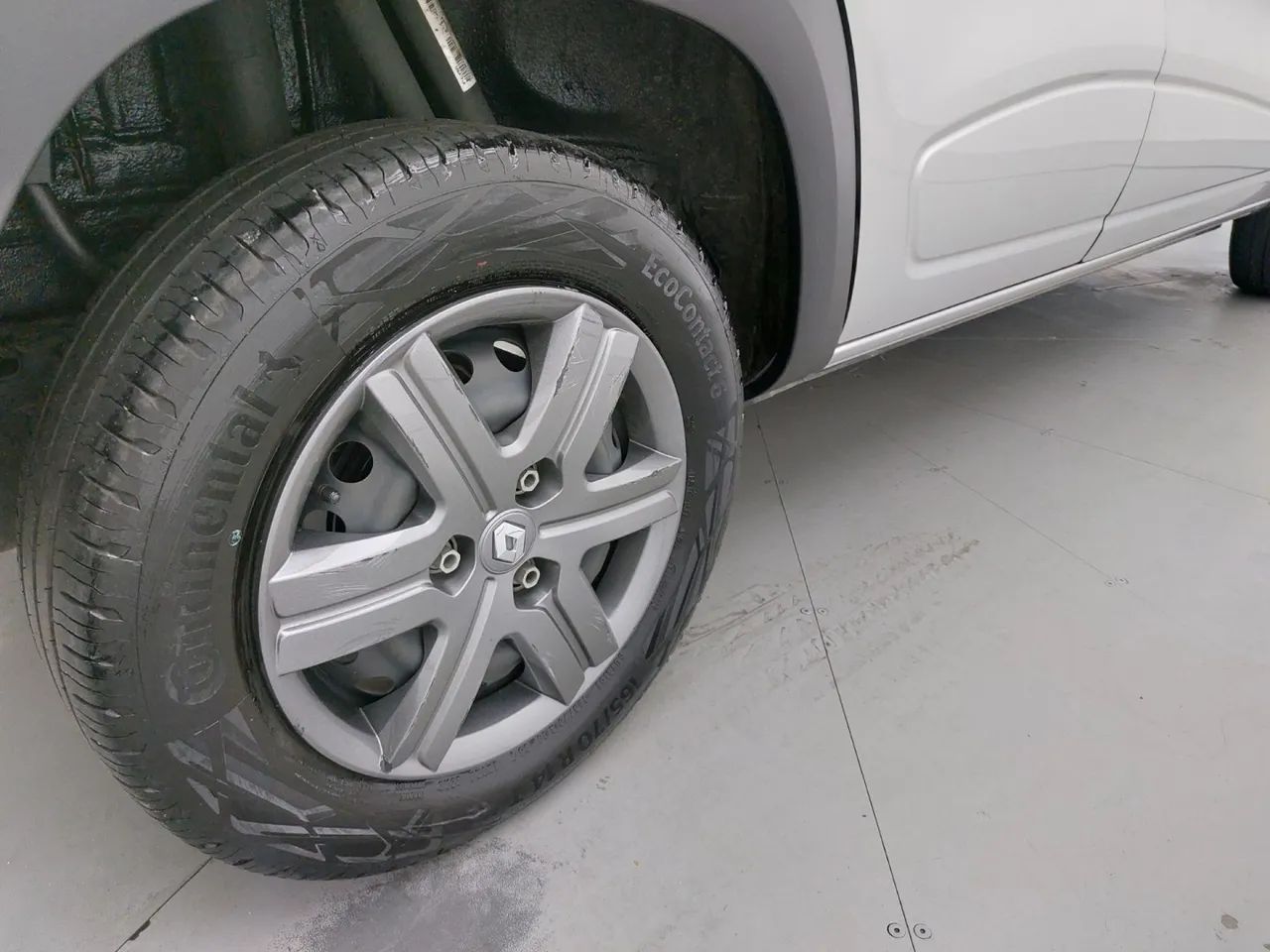 Renault Kwid 1.0 Zen, foto 14 de 18