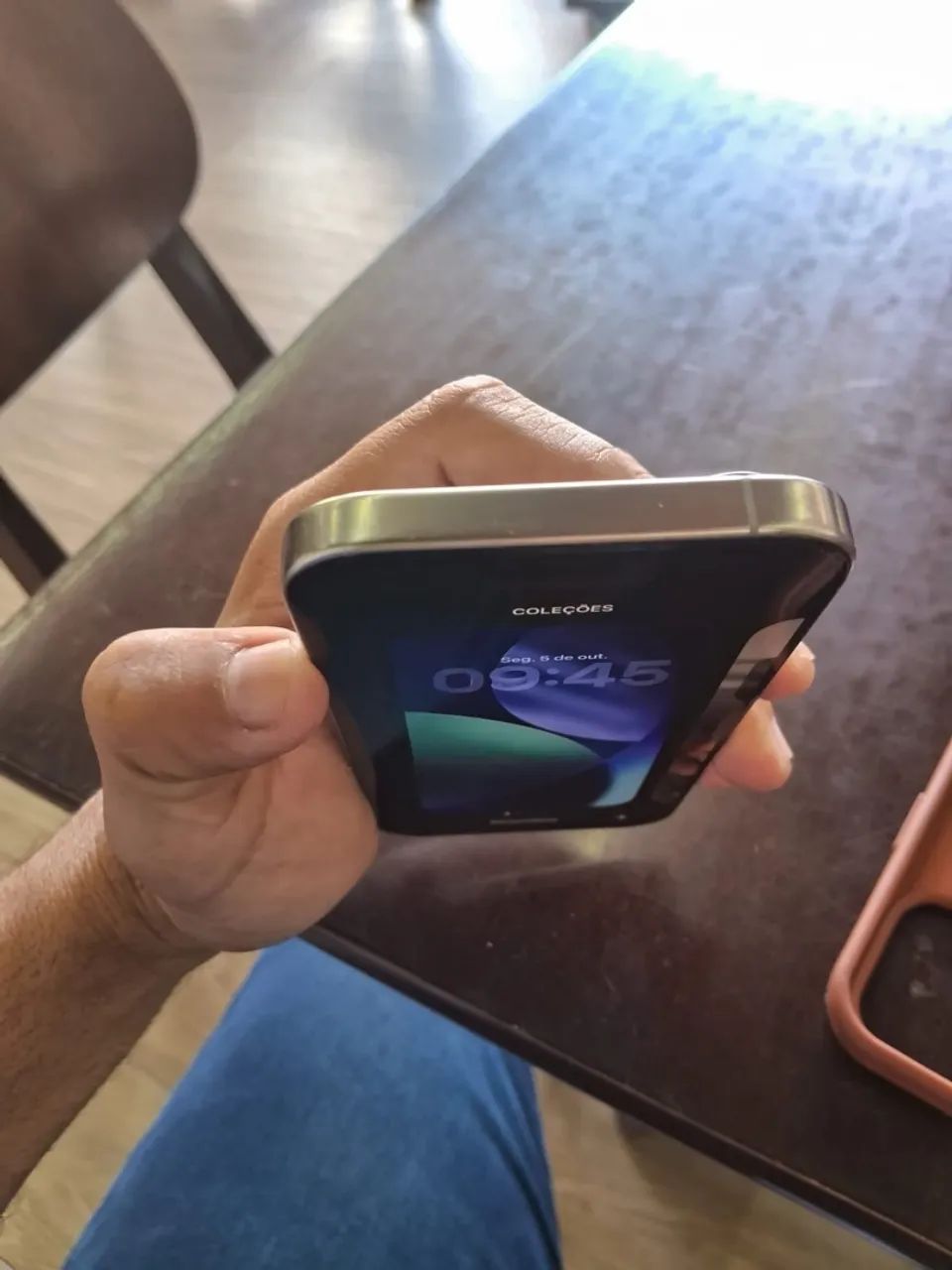 Vendo ou troco iPhone 16 pro 256 - Foto 2