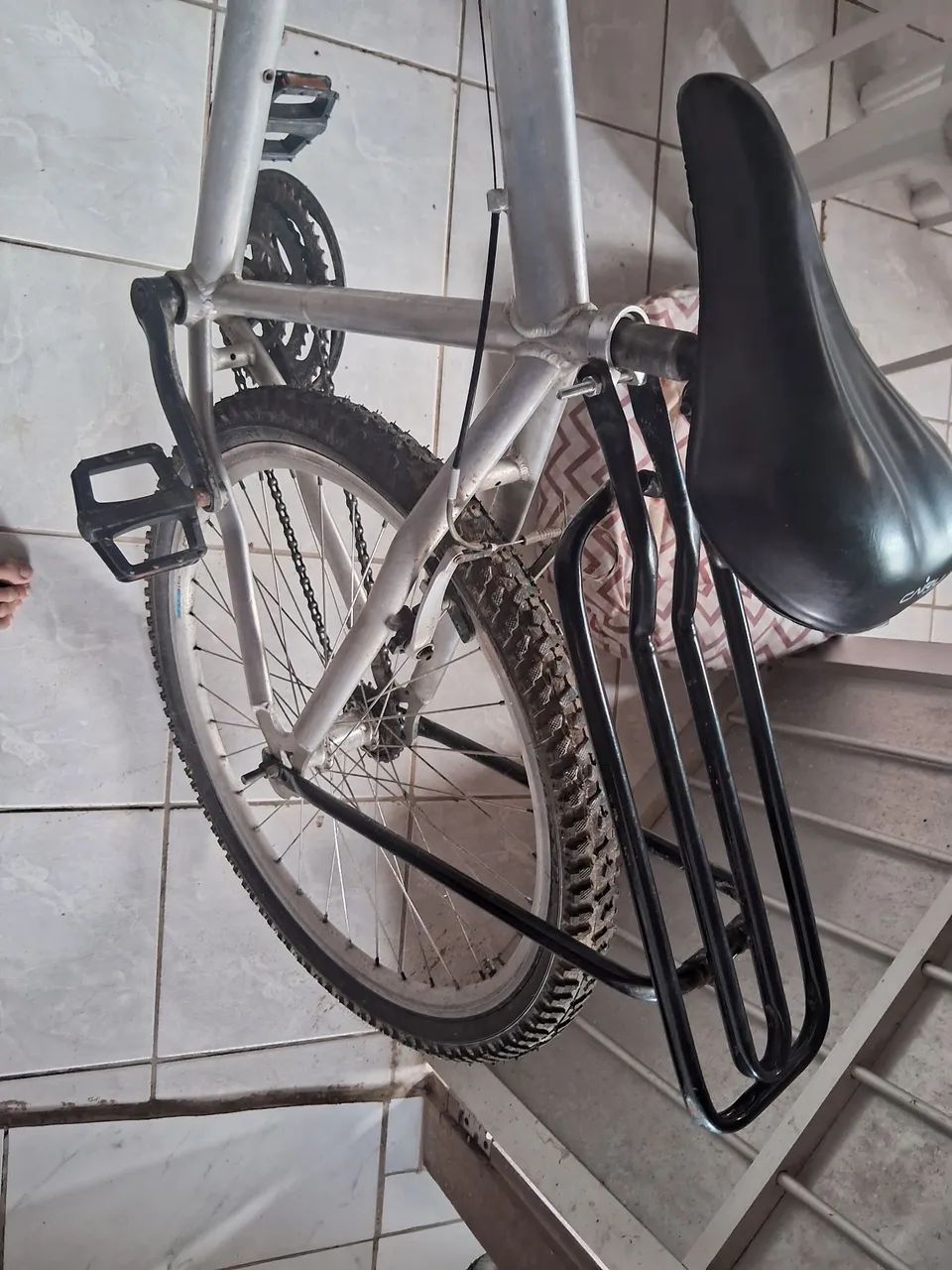 Vendo Bicicleta aro 26 - Foto 4