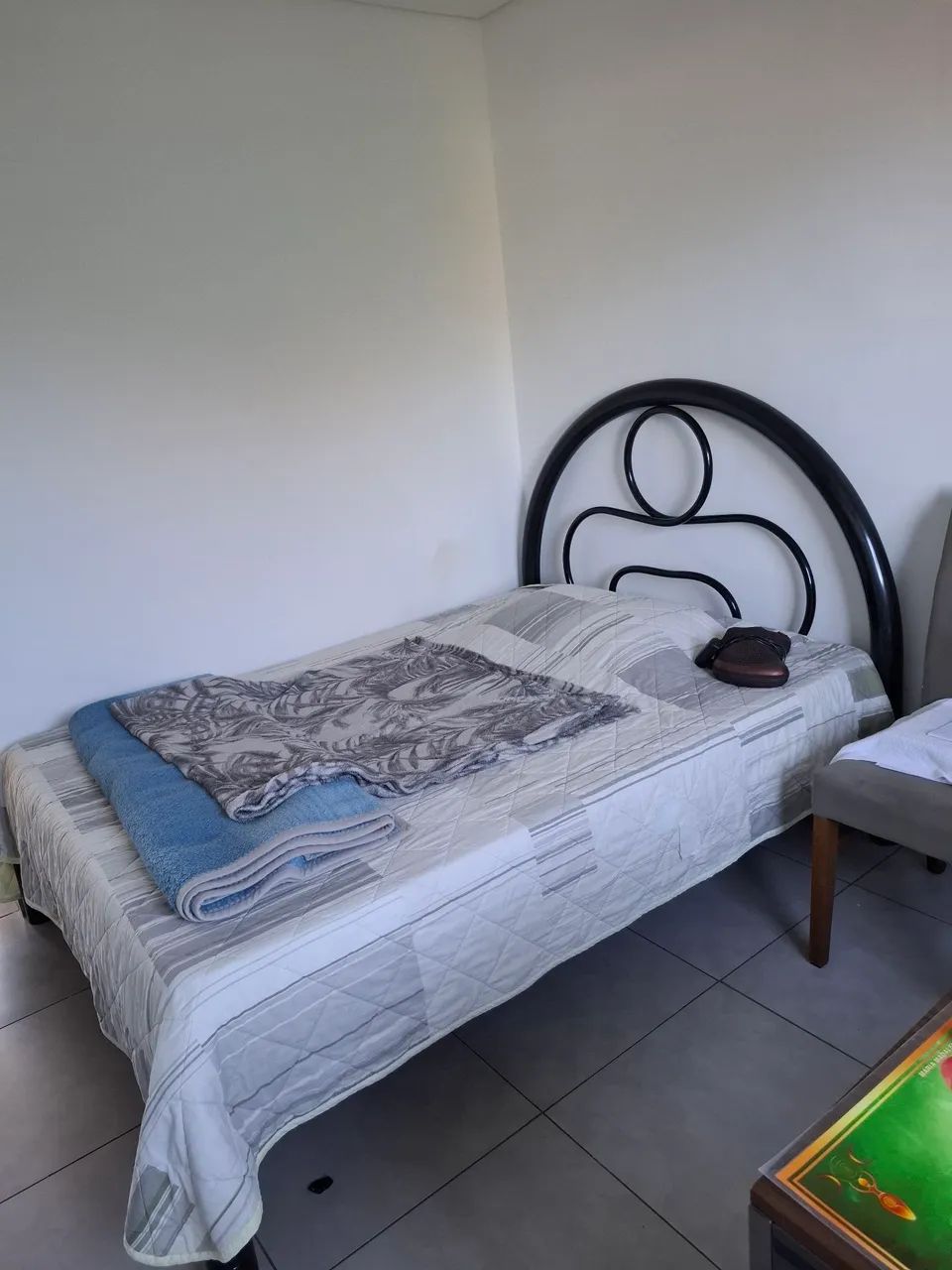 Cama e colchão 