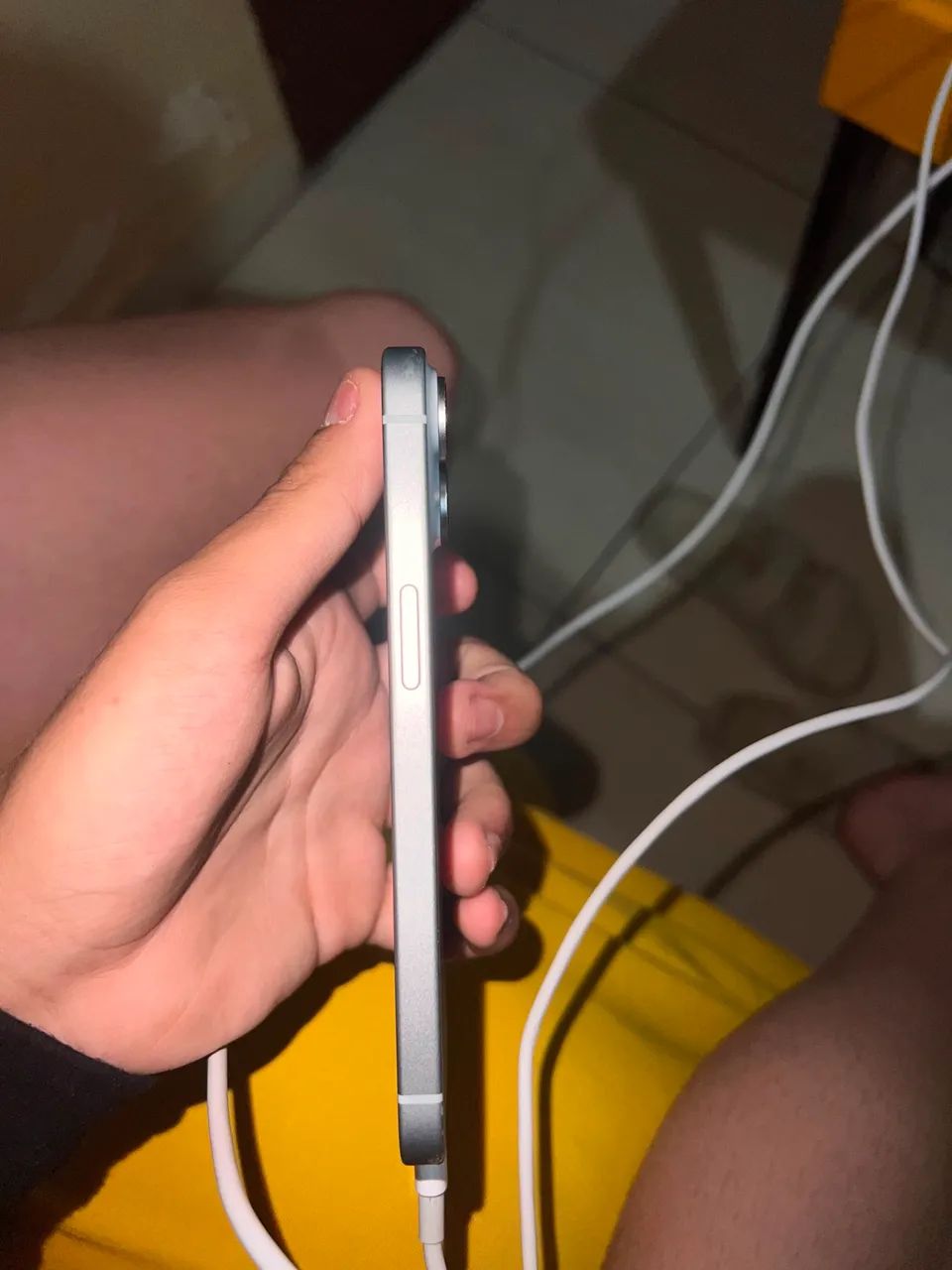 iPhone 15 com mancha na tela - Foto 4