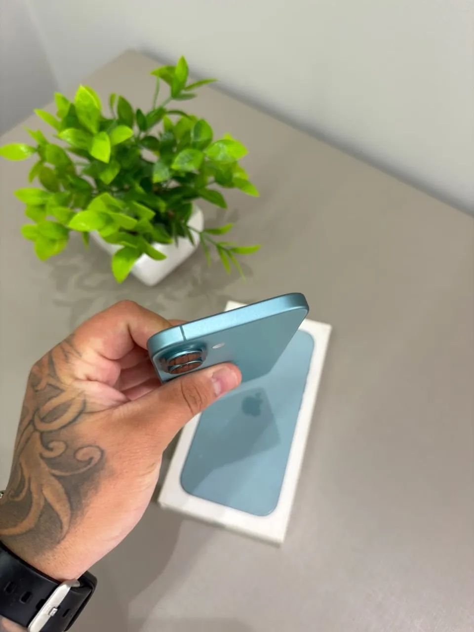 iPhone 16  - Foto 2