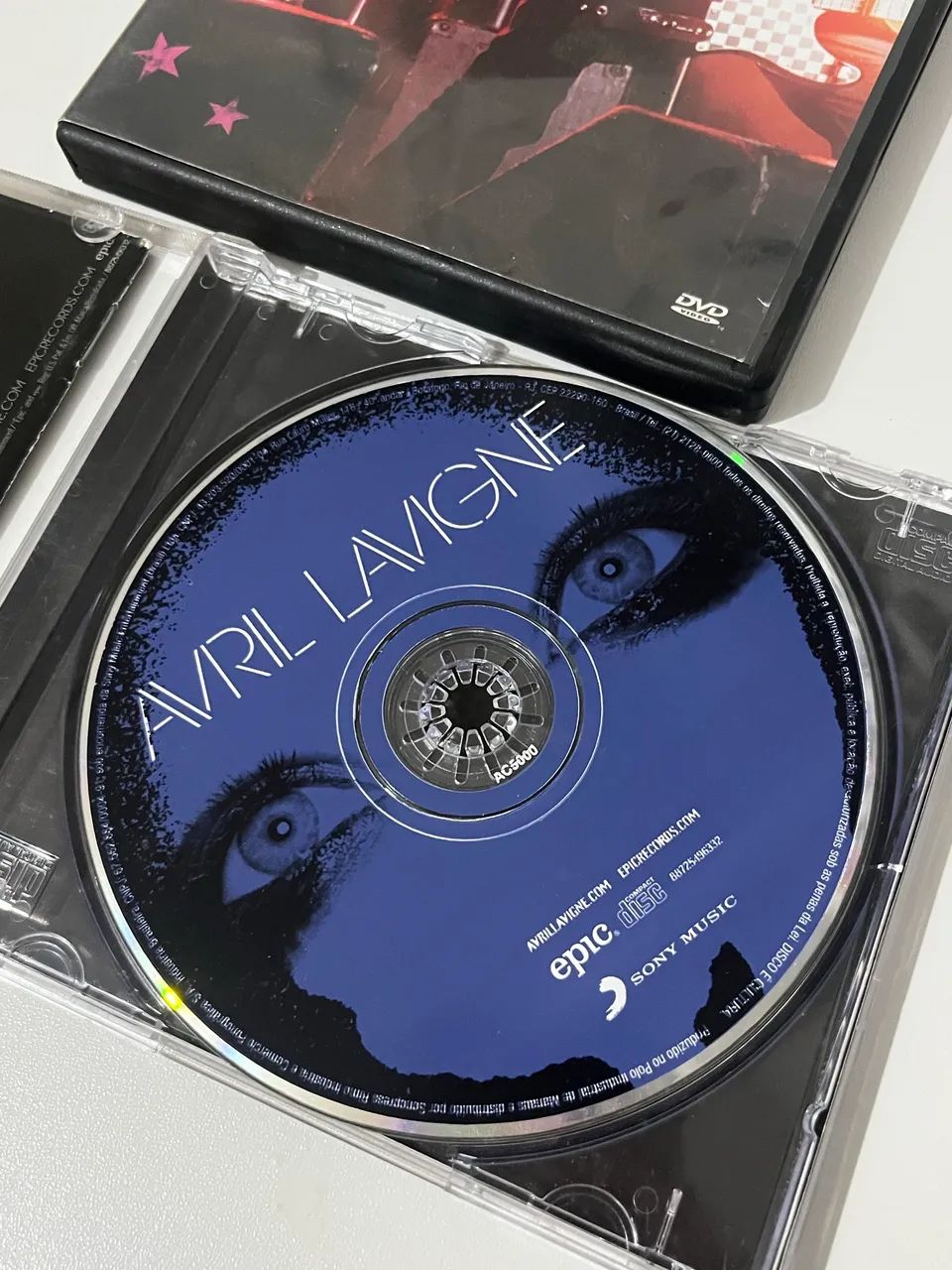 AVRIL LAVIGNE - CD + DVD - CDs, DVDs etc - Setor Leste (Gama