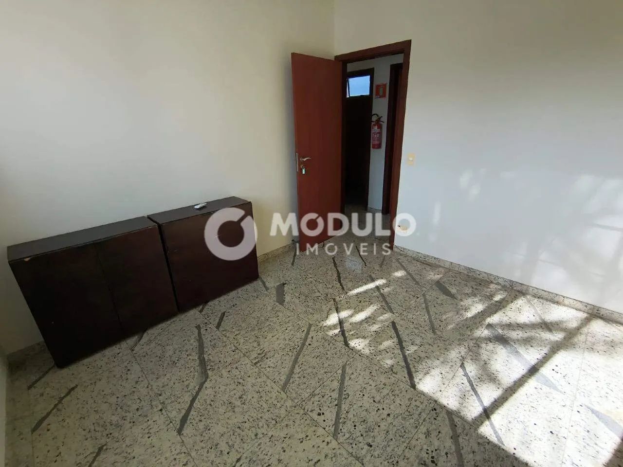 Sala comercial disponível para locação no bairro Umuarama. - Foto 5