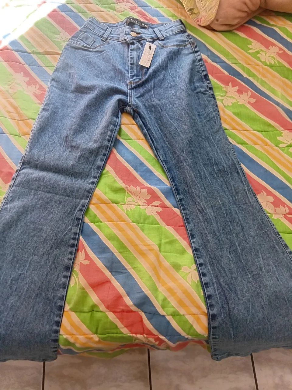 Calça jeans flear NOVA