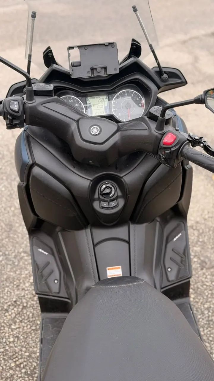 X Max 250 - Foto 4
