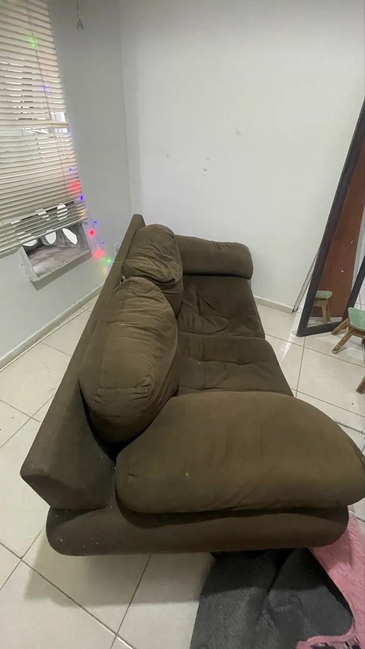 Sofá 2 lugares - para reforma/conserto - Foto 2