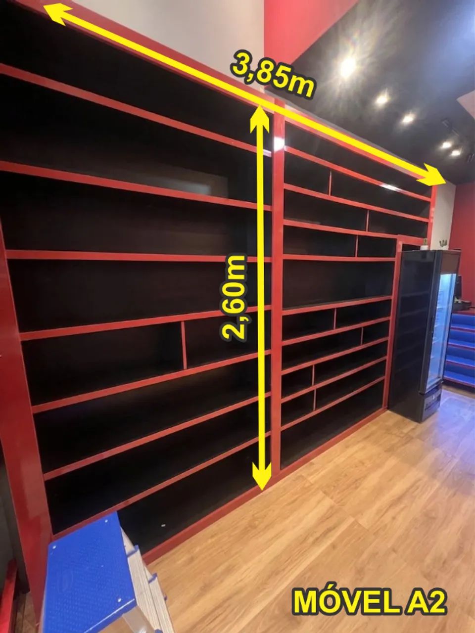 Prateleiras, balcão, armários, vitrine e painel em MDF - Foto 2