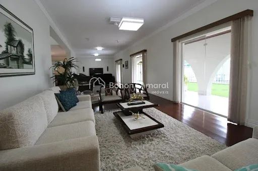 Casa para alugar com 800m², 4 quartos e 6 vagas