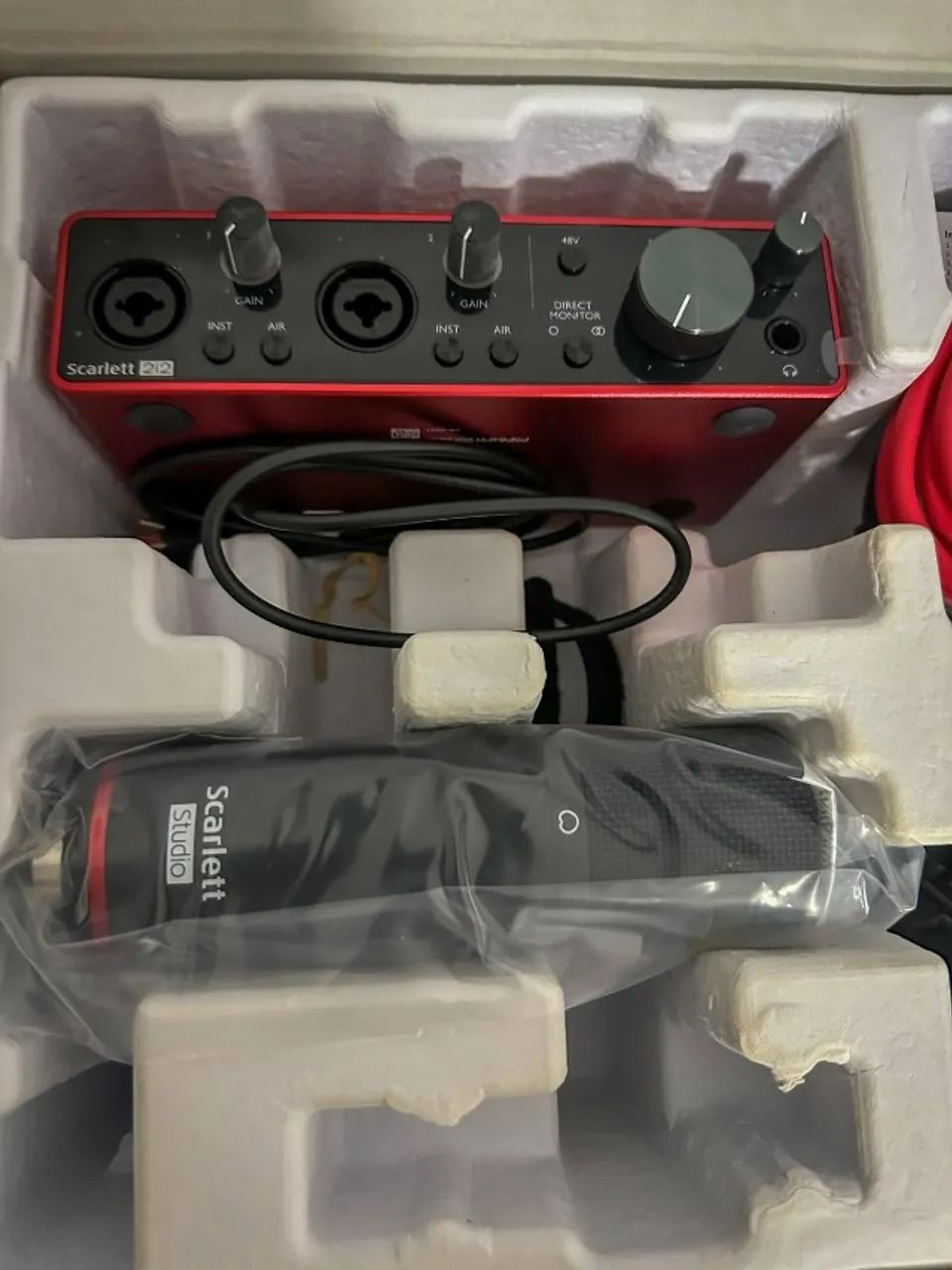 Focusrite Scarlett Solo Studio (3ª Geração) - Foto 3