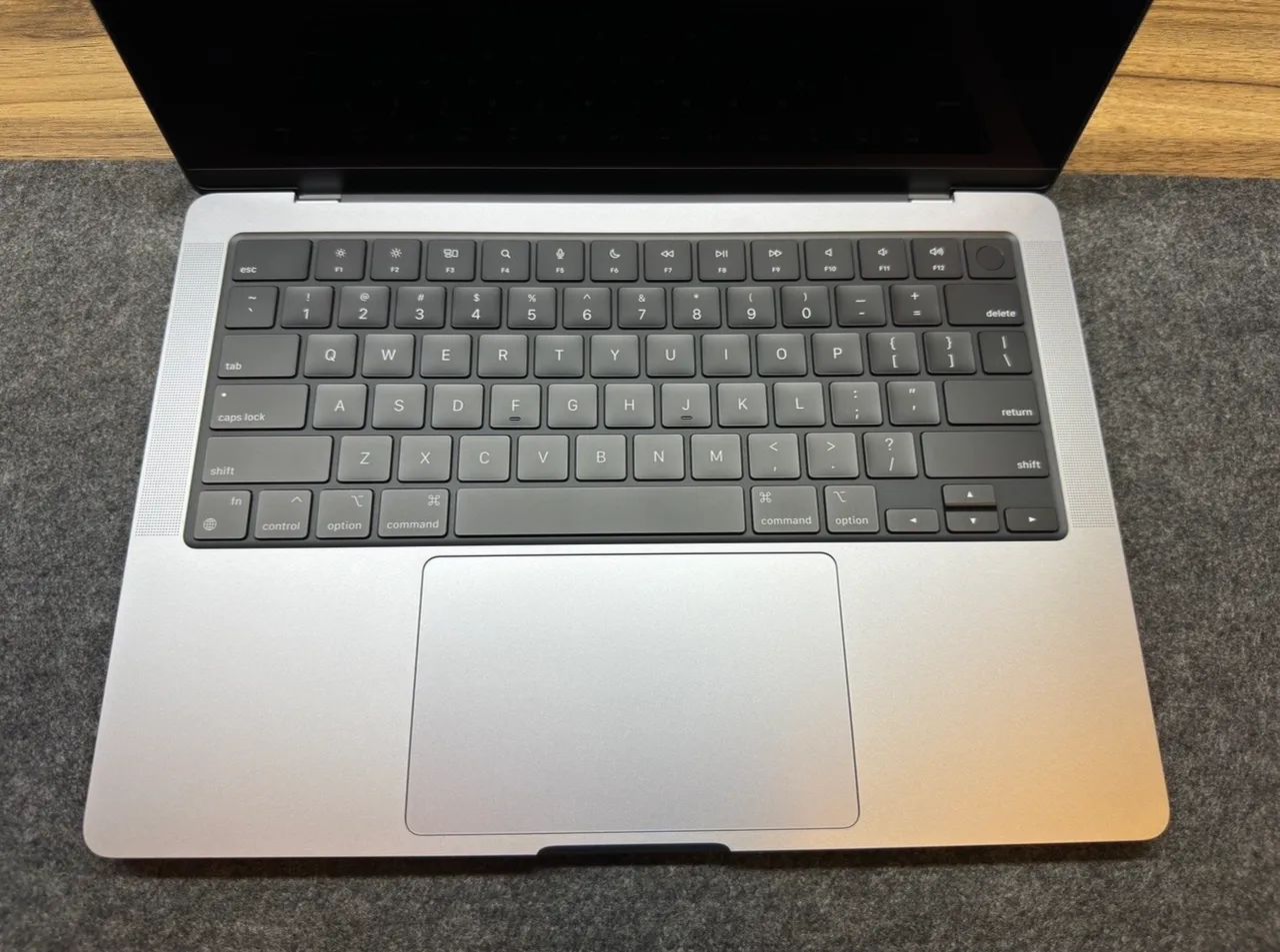 MacBook Pro M3 - 16 GB RAM - 512 GB SSD - Foto 4