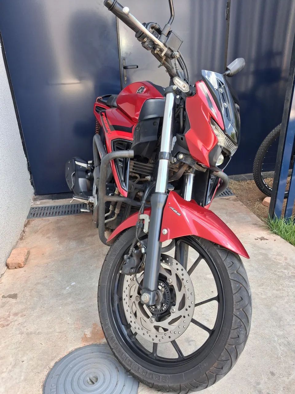 Moto zerada, só pegar e andar 