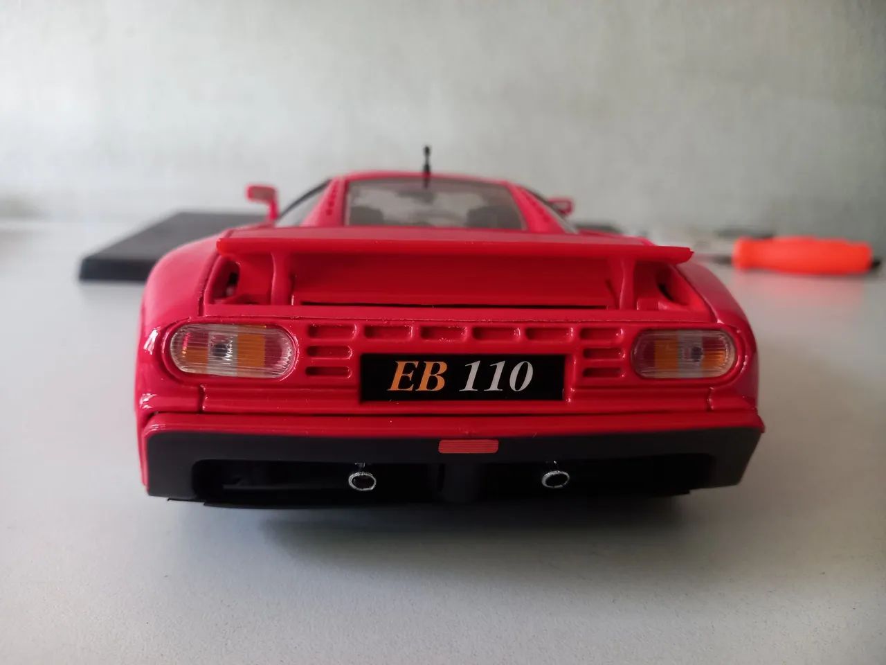 Vendo modelo colecionável Bugatti EB110  - Foto 4