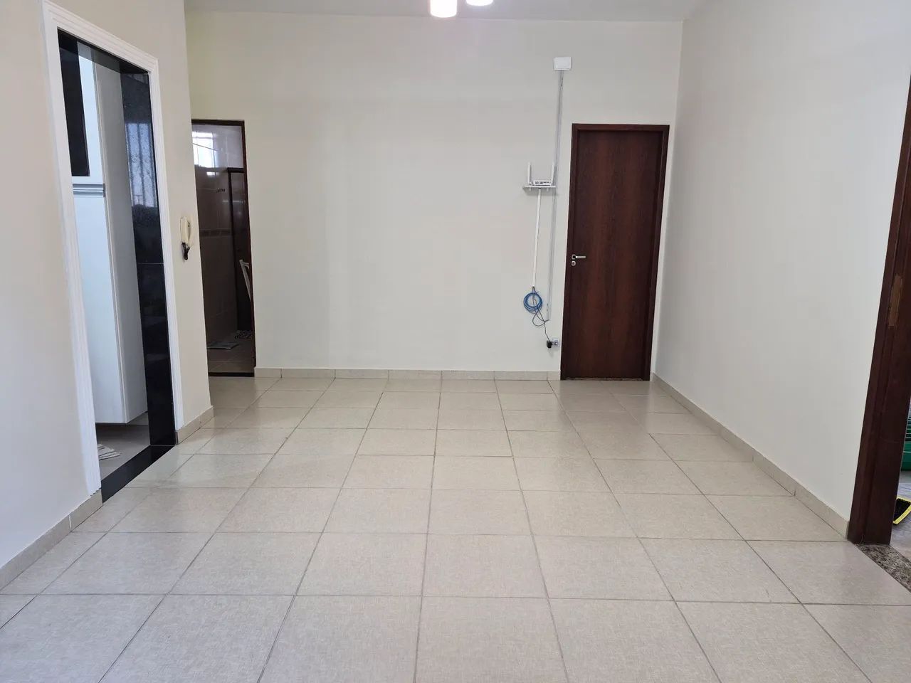 Casa com 4 quartos, 3 vagas de garagem e piscina  - Foto 5