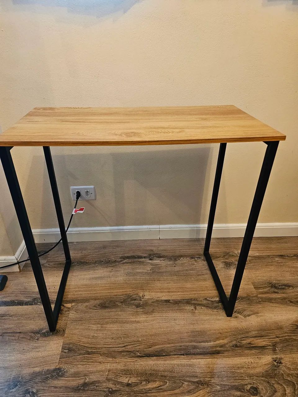 MESA DE ESCRITÓRIO PEQUENA - Foto 2