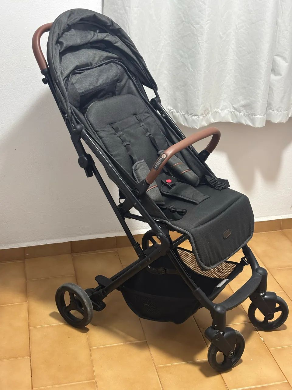 Vendo carrinho de bebê Galzerano - Foto 2