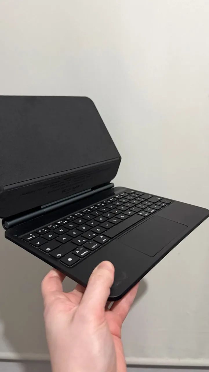 Capa iPad com teclado e mousepad Bettdow iPad (A16) - Foto 4