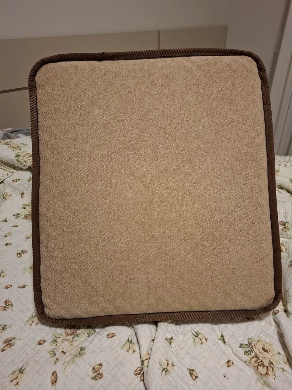 Almofada para encosto de costas e pernas. - Foto 2