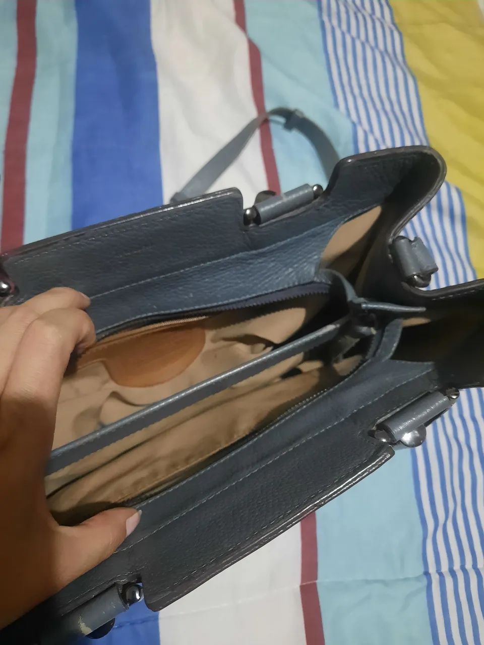 Bolsa arezzo original em couro legítimo  - Foto 4