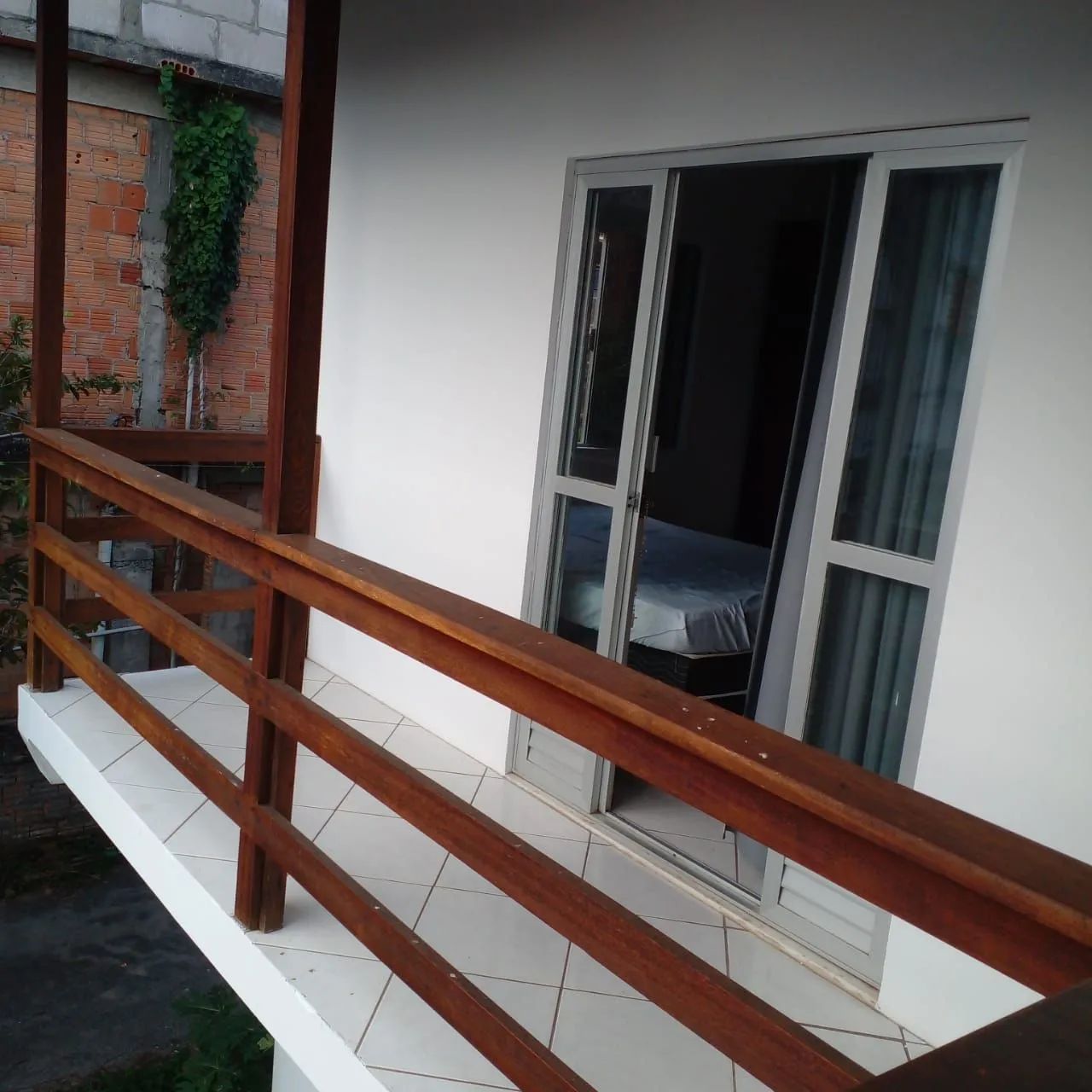 Alugo Excelente casa no Bairro Itacorubi.  - Foto 2