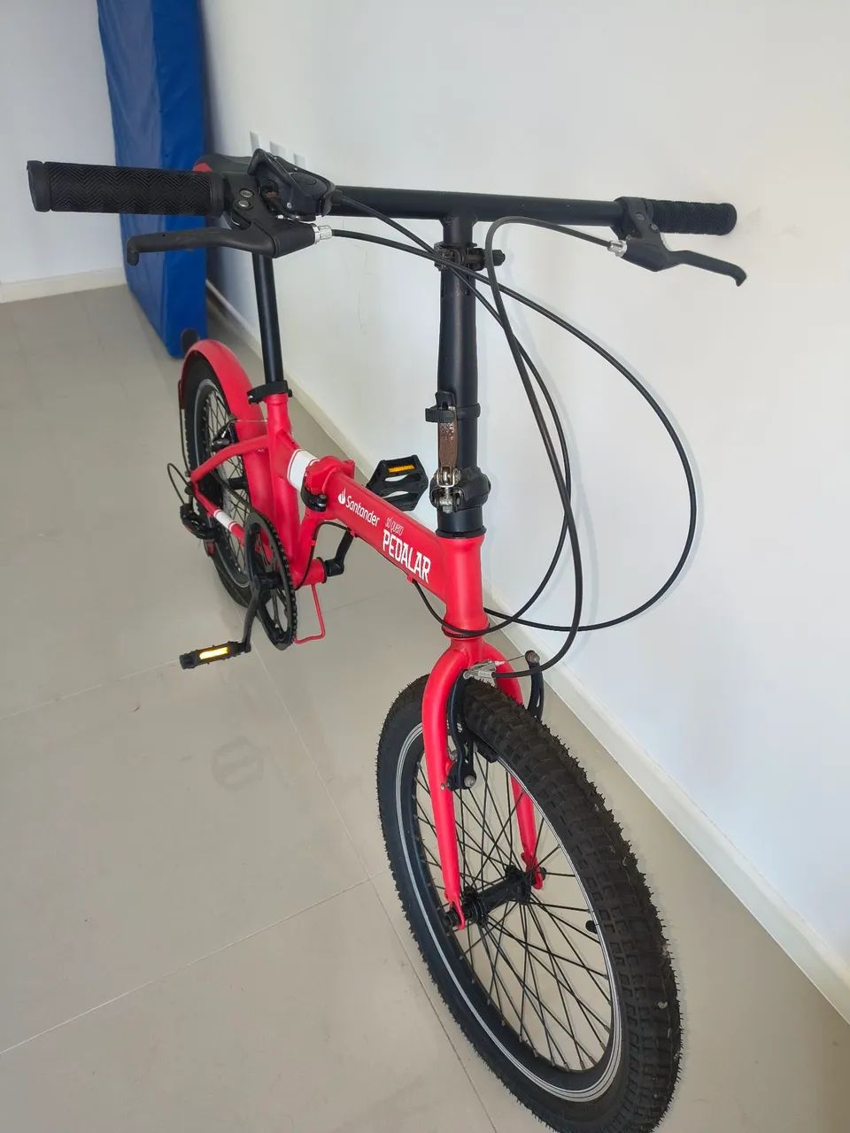 Vendo Bicicleta Dobrável aro 20 - Foto 4