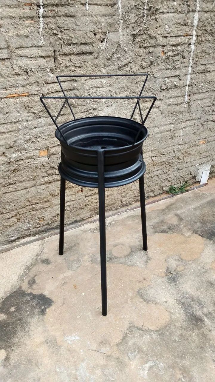 Churrasqueira de Roda de Carro