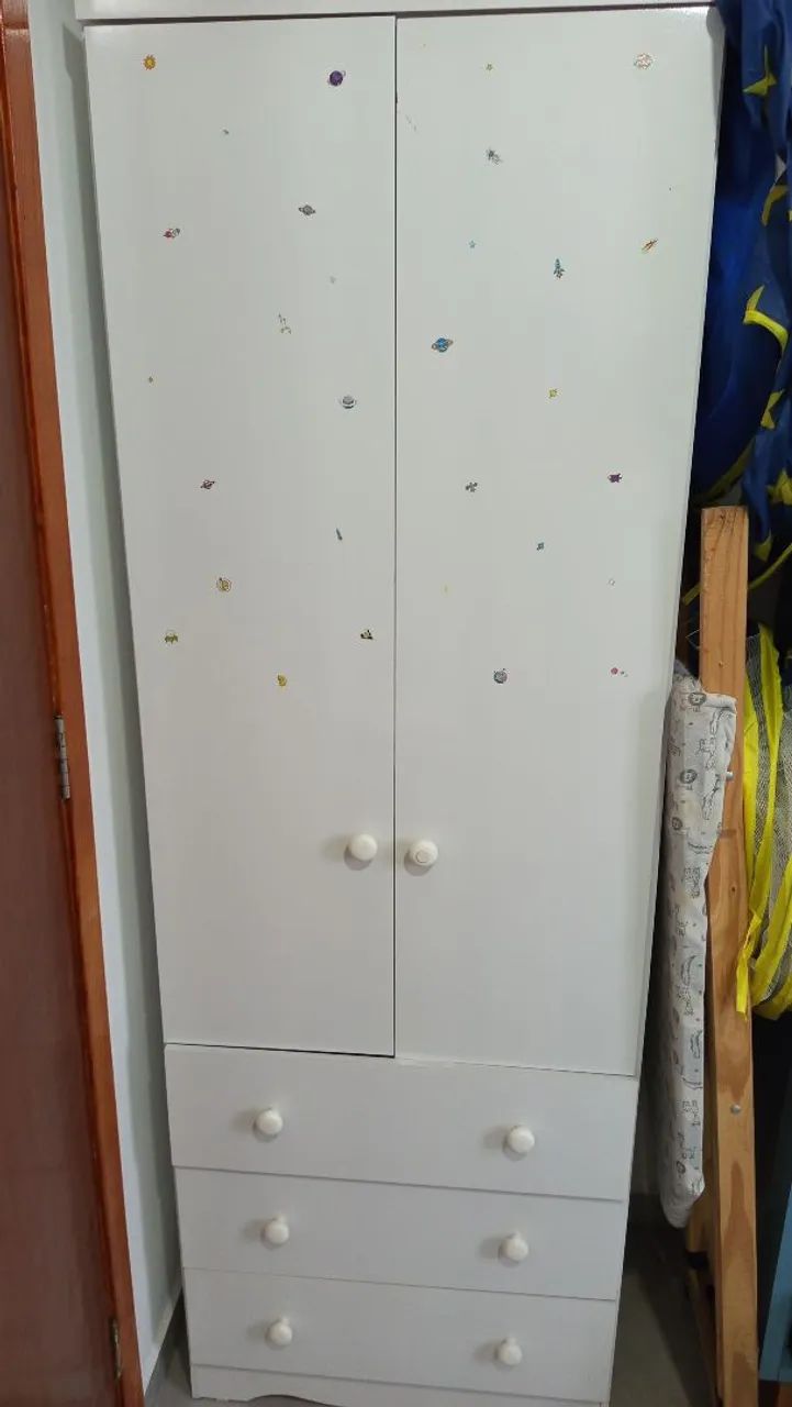 Guarda roupa infantil e cômoda  - Foto 4
