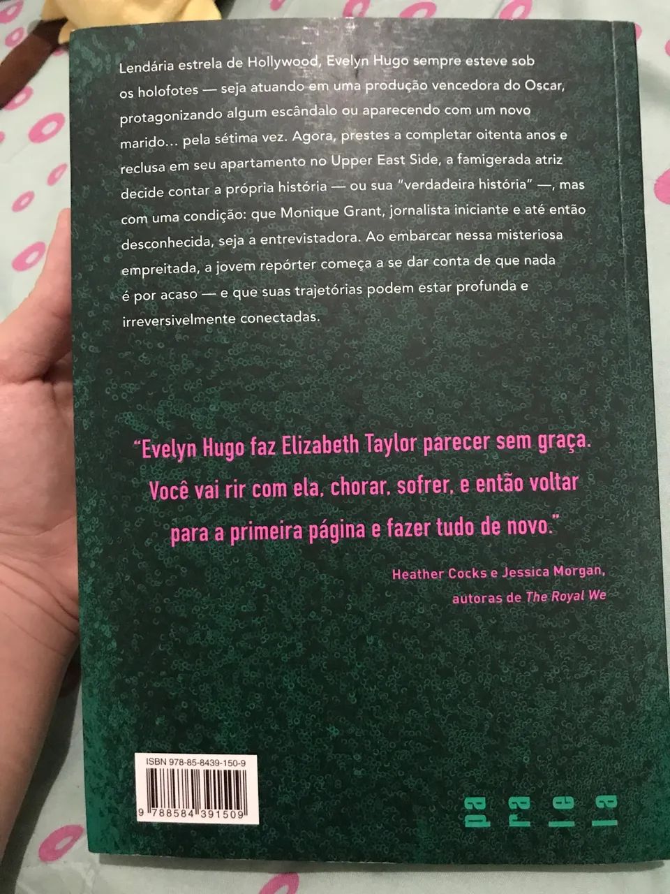 VENDE-SE LIVRO OS SETE MARIDOS DE EVELYN HUGO - Foto 2