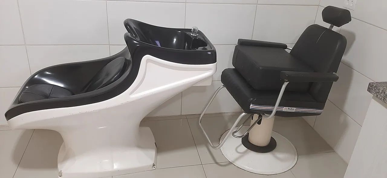 Cadeira regulável e lavatório de cabelo em perfeito estado