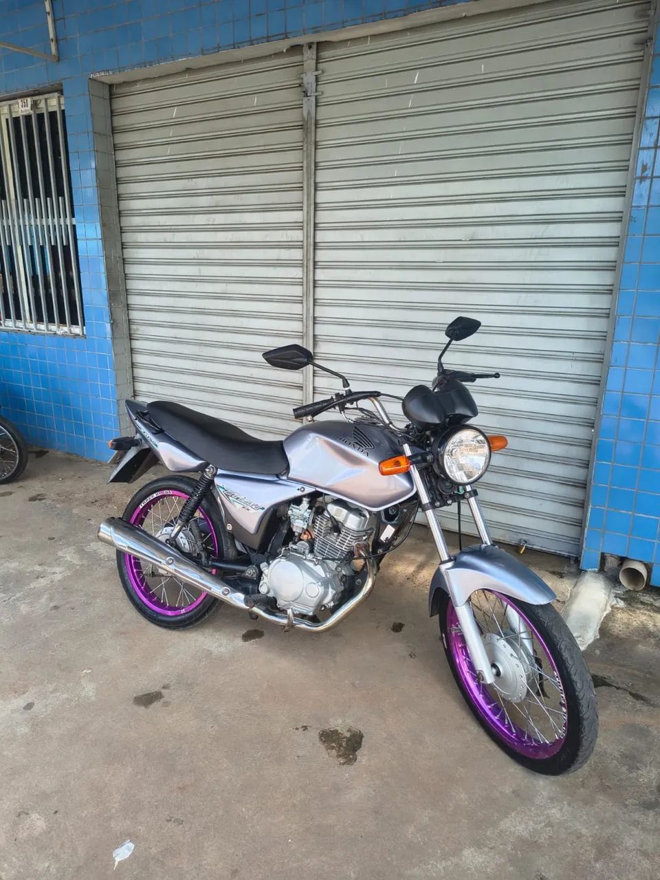 Titan 150